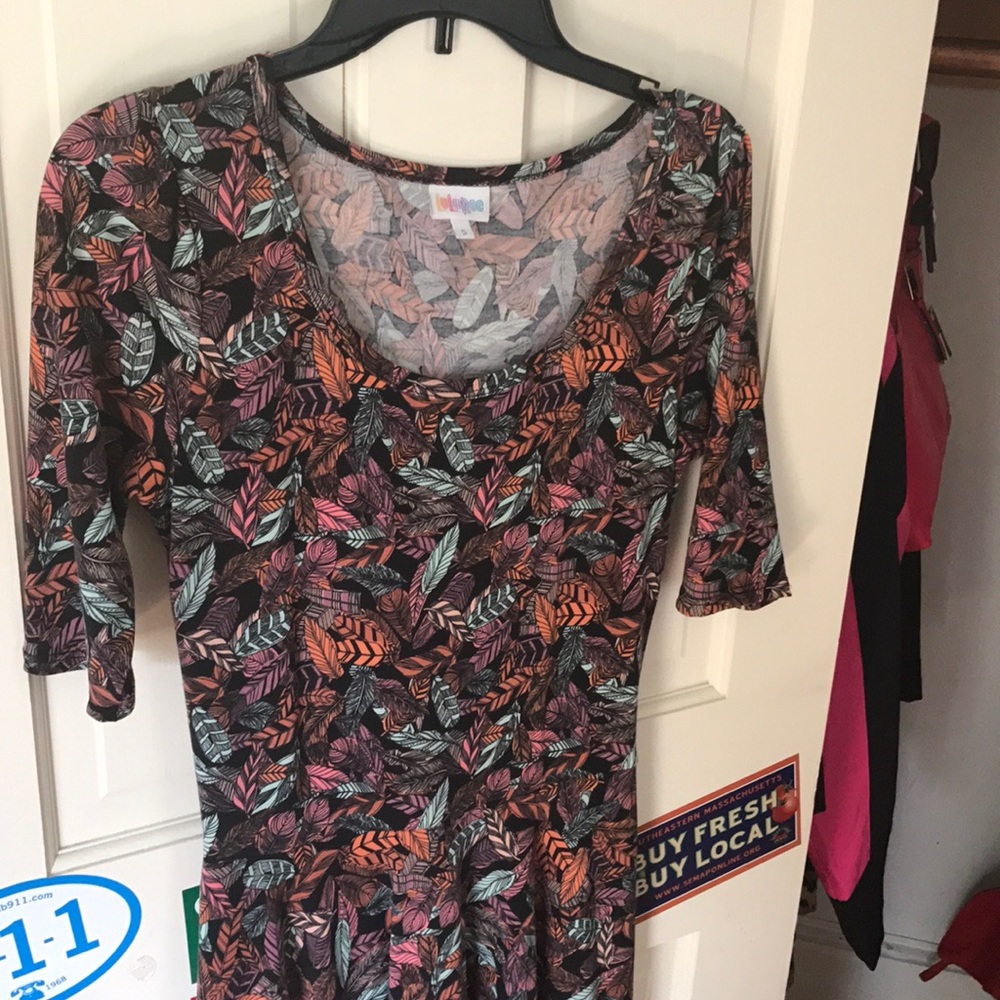 LuLaroe Nicole Dress with feather pattern